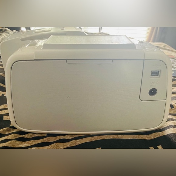 HP Photo Printer - Picture 4 of 5